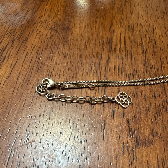 Kendra Scott Necklace!!! - Picture 4 of 4